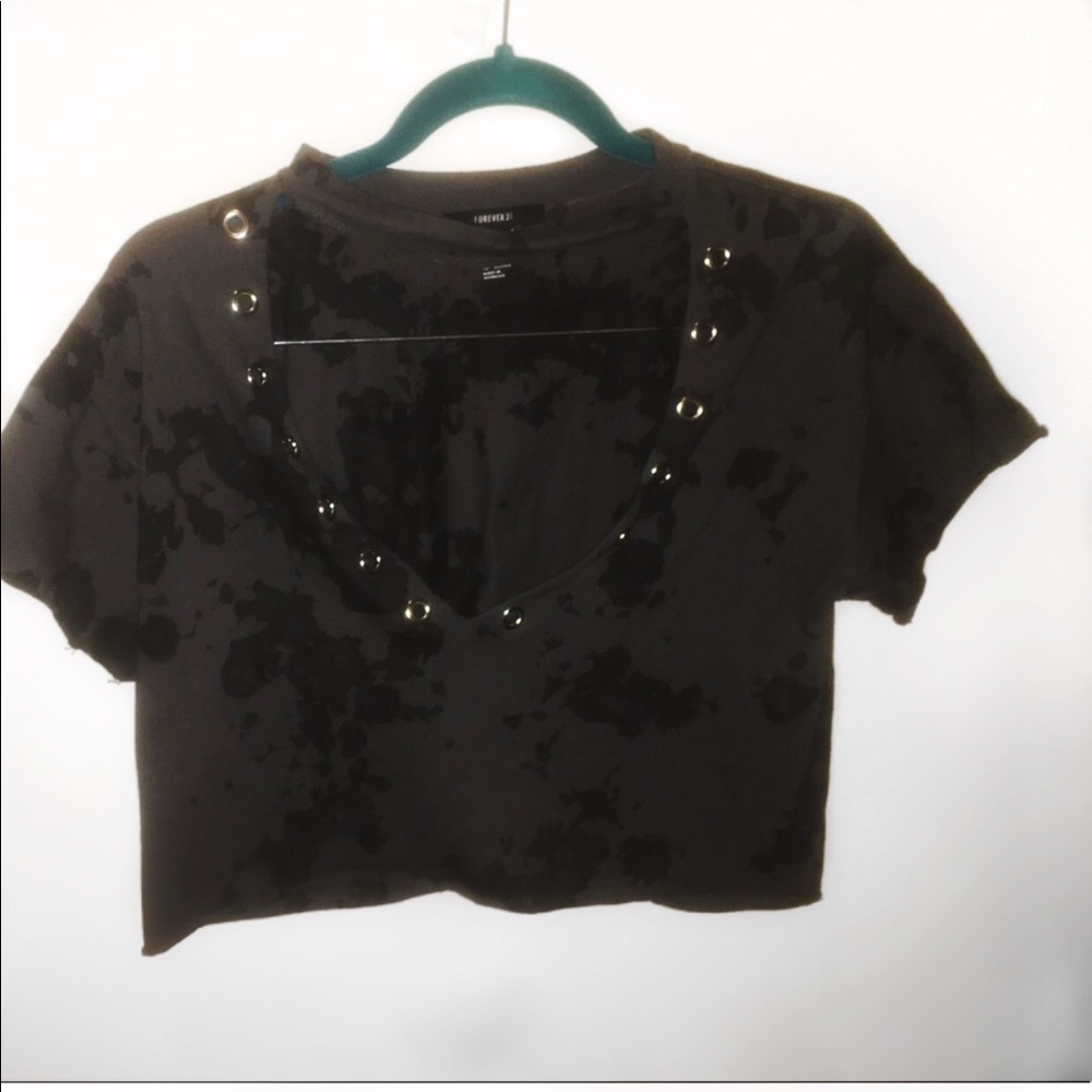 Black/Gray Tie Dye Cropped V-Neck T-Shirt